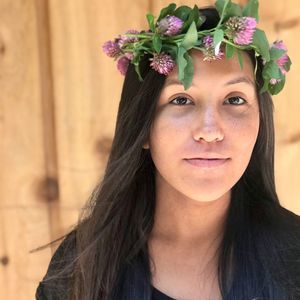 Meet your Posher, Becky